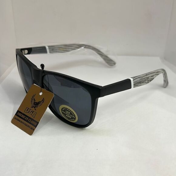 Classic Unisex Wood Print Sunglasses - Picture 1 of 3